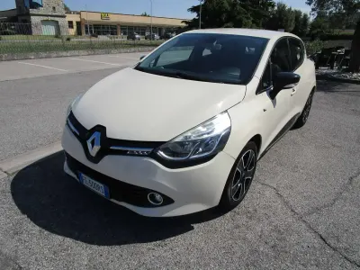 Usata Renault Clio IV 90 CV (66 kW) 2016 Beige Berlina
