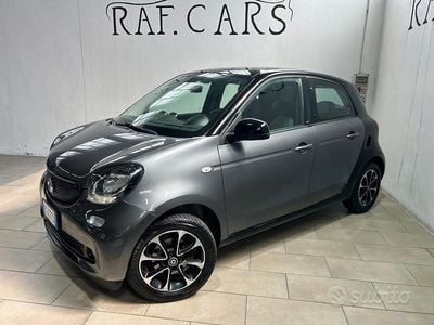 Usata Smart ForFour Passion 70 CV (51 kW) 2016 Grigio Utilitaria