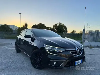 Usata Renault Mégane Intens 116 CV (85 kW) 2019 Nero Berlina