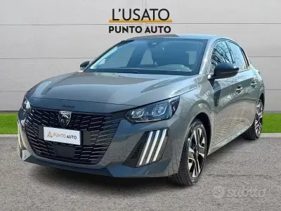 Usata Peugeot 208 Allure 101 CV (74 kW) 2025 Grigio Utilitaria