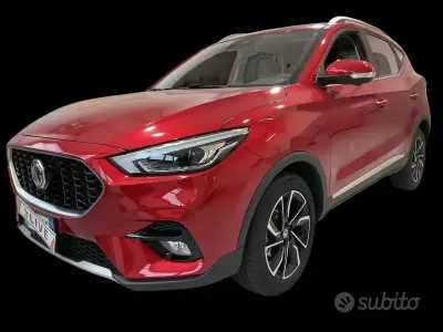 Usata MG ZS Luxury 106 CV (77 kW) 2025 Rosso SUV