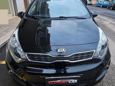 Usata Kia Rio 75 CV (55 kW) 2014 Nero Berlina