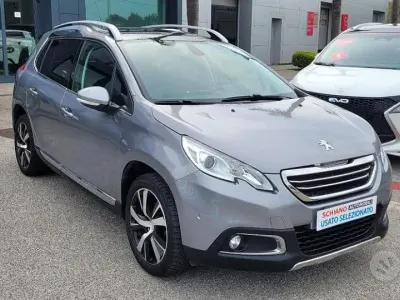 Usata Peugeot 2008 Allure 92 CV (67 kW) 2015 Grigio SUV