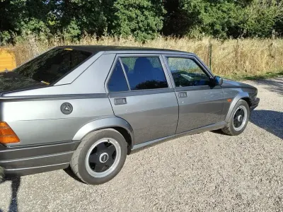Usata Alfa Romeo 75 148 CV (108 kW) 1987 Berlina