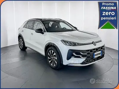 Nuova VW T-Roc Life 150 CV (110 kW) 2026 Bianco SUV