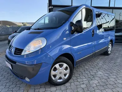 Usata Renault Trafic 114 CV (83 kW) 2014 Blu/azzurro Monovolume