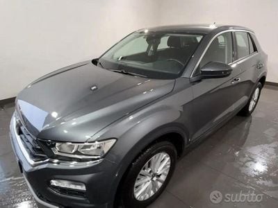 Usata VW T-Roc Business 110 CV (80 kW) 2021 Grigio SUV