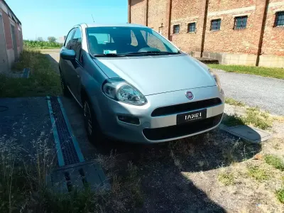 Usata Fiat Grande Punto Street 75 CV (55 kW) 2014 Grigio Utilitaria