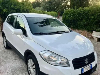 Usata Suzuki SX4 120 CV (88 kW) 2014 SUV