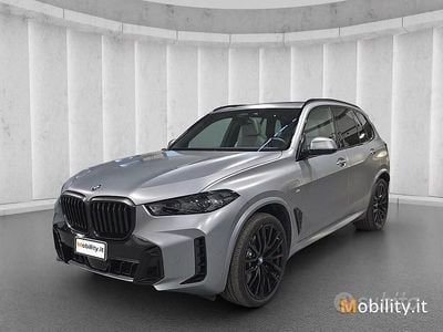 Usata BMW X5 M Sport 489 CV (359 kW) 2025 Grigio SUV