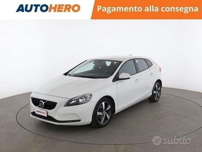 Bianco Usata 2017 Volvo V40 Kinetic Berlina | 12.499 € (Buon prezzo)