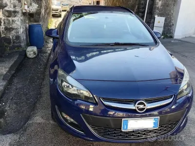 Usata Opel Astra Sport 110 CV (80 kW) 2013 Station wagon