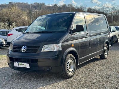 usata VW T5 SEMIVETRATO 9 POSTI