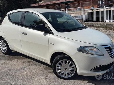 Usata Lancia Ypsilon S 95 CV (69 kW) 2011 Bianco Utilitaria