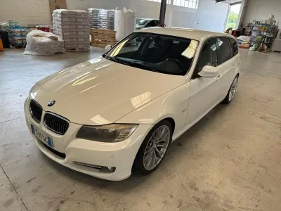 Usata BMW 318 143 CV (105 kW) 2010 Bianco Station wagon