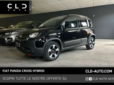 Usata Fiat Panda Cross Cross 69 CV (50 kW) 2024 Nero Utilitaria