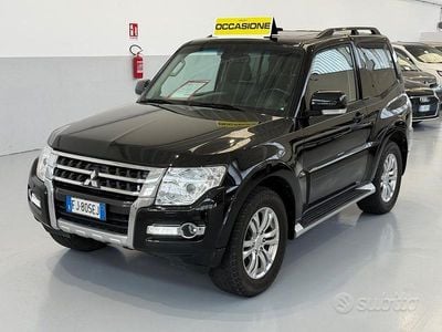 Usata Mitsubishi Pajero Instyle 190 CV (139 kW) 2017 Nero SUV