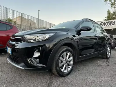 Usata Kia Stonic Style 120 CV (88 kW) 2018 Nero SUV