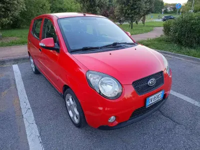 Usata Kia Picanto 61 CV (44 kW) 2009 Utilitaria