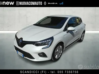 Używany Renault Clio V Business 101 KM (74 kW) 2021 Biały Sedan/Limuzyna