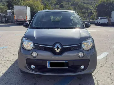 Usata Renault Twingo SE 69 CV (50 kW) 2018 Argento Utilitaria