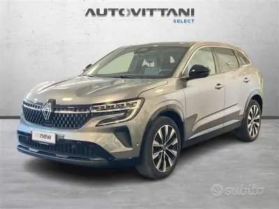 Usata Renault Austral Techno 158 CV (116 kW) 2023 Grigio scuro SUV