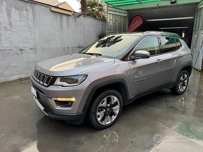 Usata Jeep Compass Limited 170 CV (125 kW) 2018 Grigio SUV