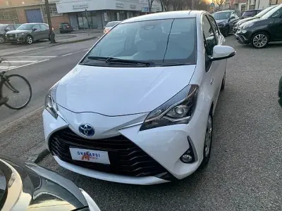 Usata Toyota Yaris Hybrid