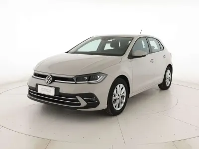 Usata VW Polo Style 95 CV (69 kW) 2023 Ascot grey Utilitaria