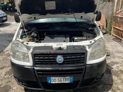 Usata Fiat Doblò 75 CV (55 kW) 2006 Monovolume