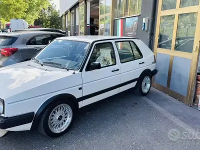 Usata VW Golf II 73 CV (53 kW) 1989 Bianco Utilitaria