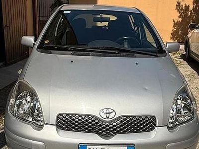 Usata Toyota Yaris 65 CV (47 kW) 2005 Berlina