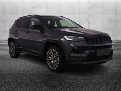 Usata Jeep Compass Summit 131 CV (96 kW) 2025 Grigio SUV