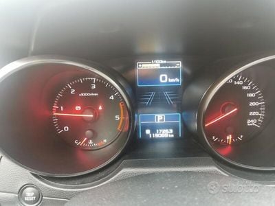 Argento Usata 2017 Subaru Outback Style SUV | 19.800 € (Cara)