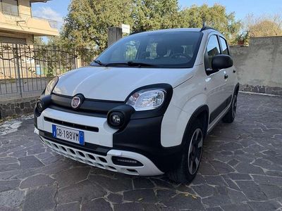Usata Fiat Panda Cross Cross 69 CV (50 kW) 2020 Bianco Utilitaria