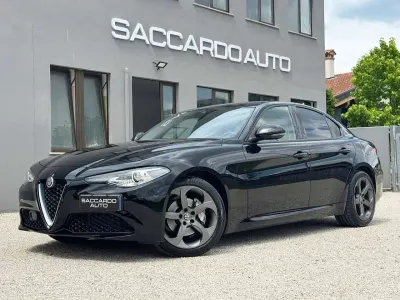 Usata Alfa Romeo Giulia Super 160 CV (117 kW) 2020 Nero Berlina