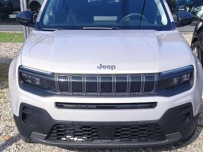 Nuova Jeep Avenger Altitude 101 CV (74 kW) 2025 Grigio SUV