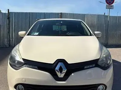Usata Renault Clio IV 73 CV (53 kW) 2015 Berlina