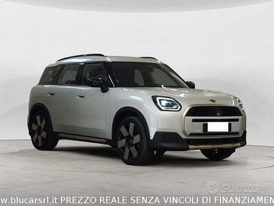 Usata Mini Countryman Favoured 170 CV (125 kW) 2024 Bianco SUV