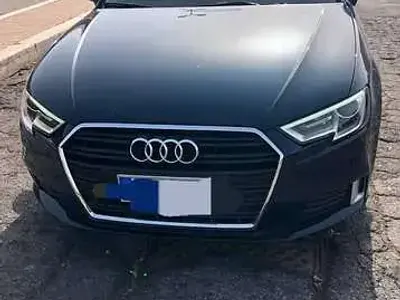 Usata Audi A3 Sport 116 CV (85 kW) 2018 Blu/azzurro Berlina