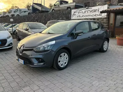 Usata Renault Clio IV Zen 90 CV (66 kW) 2017 Grigio Berlina
