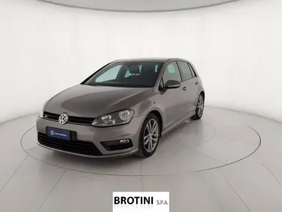 Usata VW Golf VII Edition 125 CV (91 kW) 2016 Grigio metallizzato Berlina