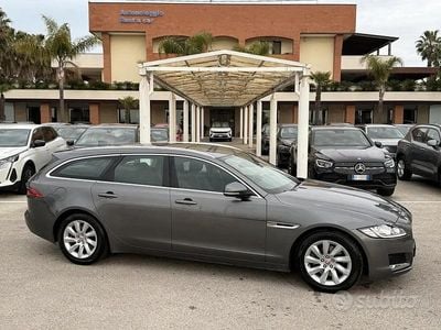 Usata Jaguar XF Sportbrake Prestige 180 CV (132 kW) 2018 Grigio Station wagon