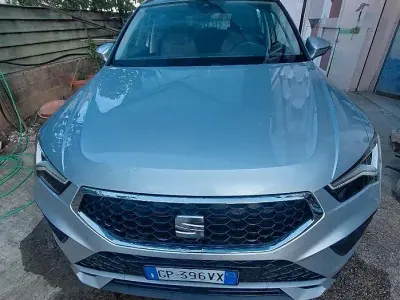 Usata Seat Ateca 150 CV (110 kW) 2023 Grigio SUV