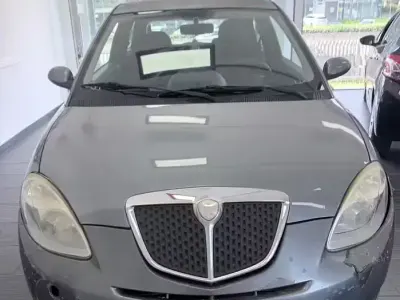 Usata Lancia Ypsilon 60 CV (44 kW) 2007 Grigio Utilitaria