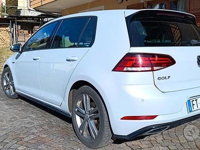Bianco Usata 2018 VW Golf R-line Berlina | 16.000 € (Buon prezzo)