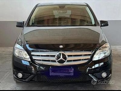 Occasion Mercedes B180 90 ch (66 kW) 2014 Noir Monospace