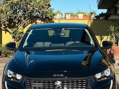 Usata Peugeot 208 100 CV (73 kW) 2023 Nero Utilitaria