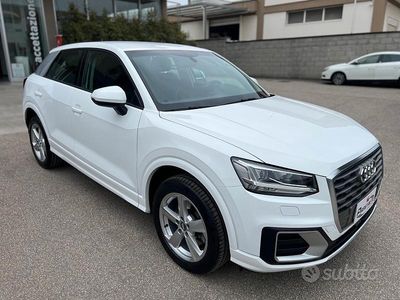 Usata Audi Q2 Business 116 CV (85 kW) 2019 Bianco SUV