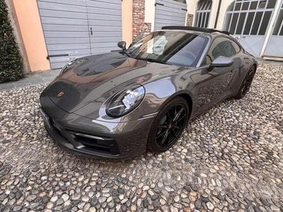 Usata Porsche 911 Carrera 385 CV (283 kW) 2023 Grigio Coupé